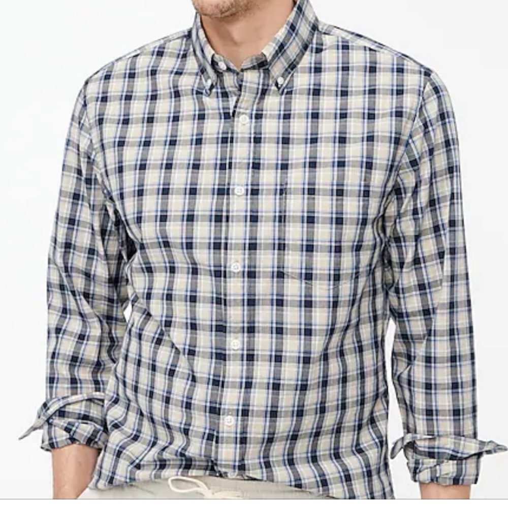 Jos A. Bank men’s size XXL tailored fit a long sleeve button-down shirt
